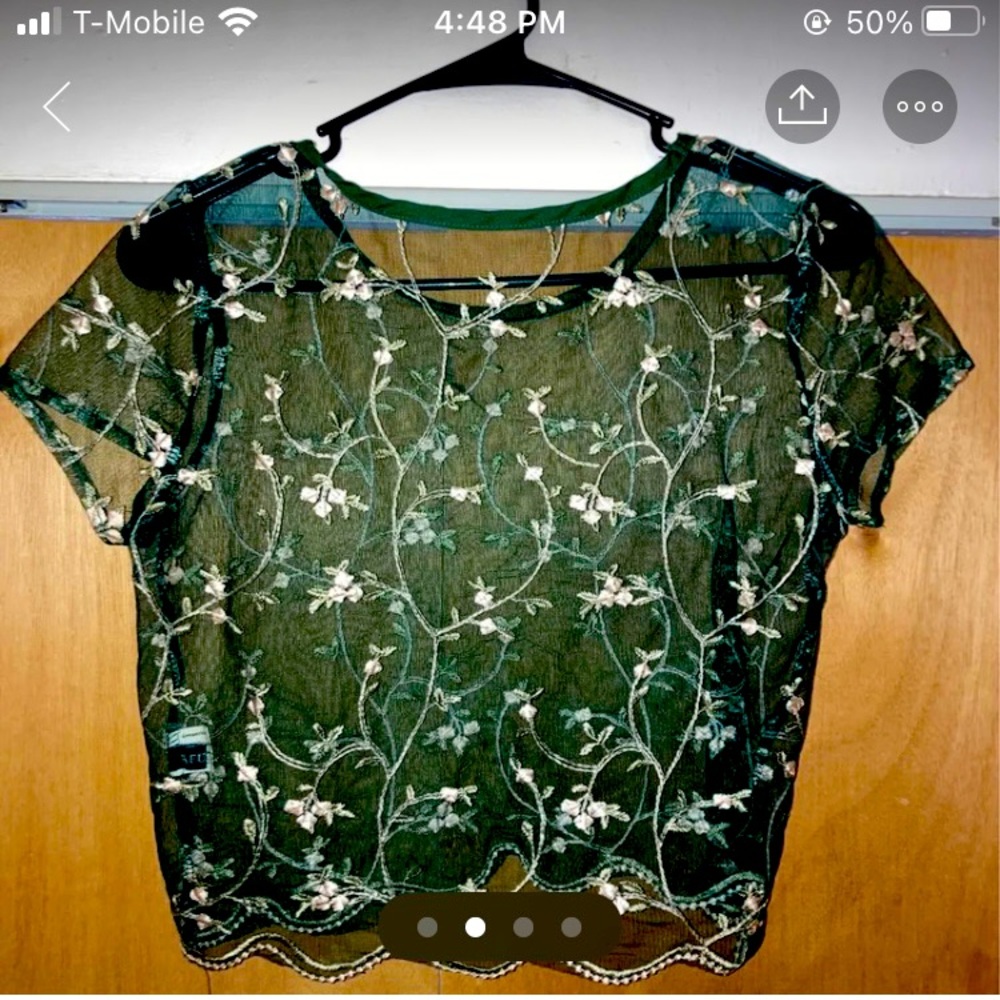 Women’s crop top